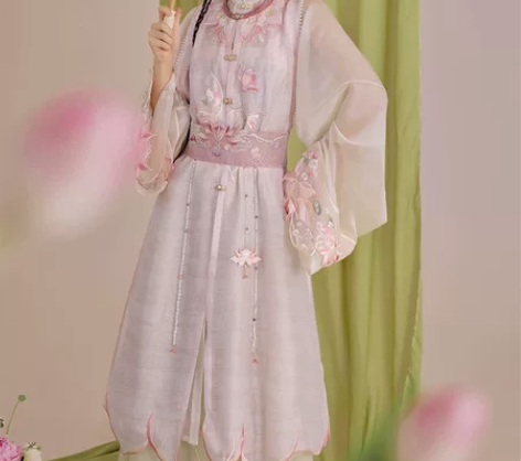 【代拍】七月夕汉服明制 芙蕖 圆领改良长比...
