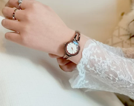 新款手链手表女小巧精致女士女款轻奢小众高级...