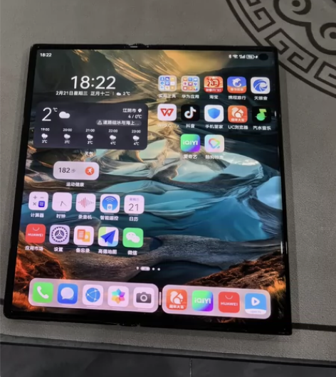 华为MateXS2典藏版12512。大屏幕...