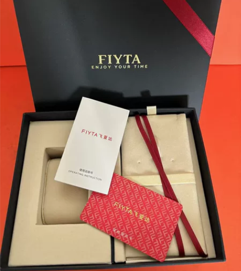 飞亚达专柜 手表盒子+手提袋 一套，全新未...