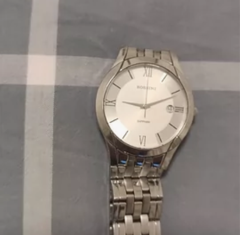 转让罗西尼手表一只带日历带不着了，说明一下...