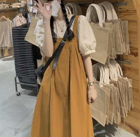 连衣裙女夏季2022新款系带宽松减龄背带裙...