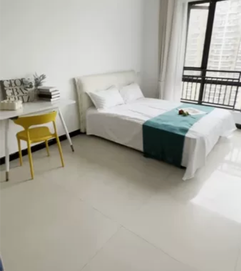 倾城之恋 龙湖天街旁 精装单间 包物业宽带...