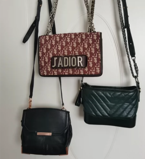 闲置女士背包单肩包流浪包 感兴趣的话点“我...