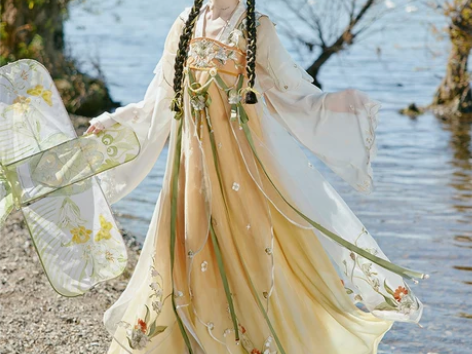 十三余小豆蔻儿[蔡文姬花朝如约-王者荣耀联...