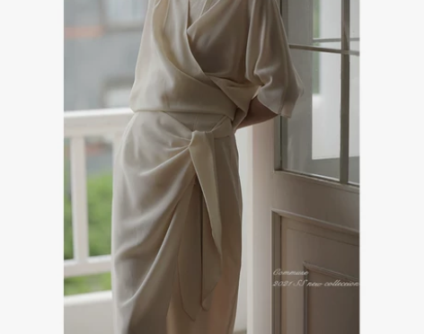 commuse22夏 法式优雅立体裁剪 V...