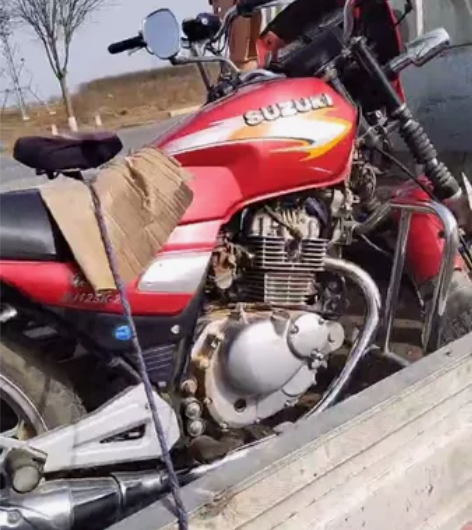 八九成新钻豹有要的吗？自己收拾去，动手能力...