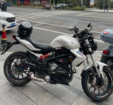 16年黄龙300 车况板正 价格便宜 几千...