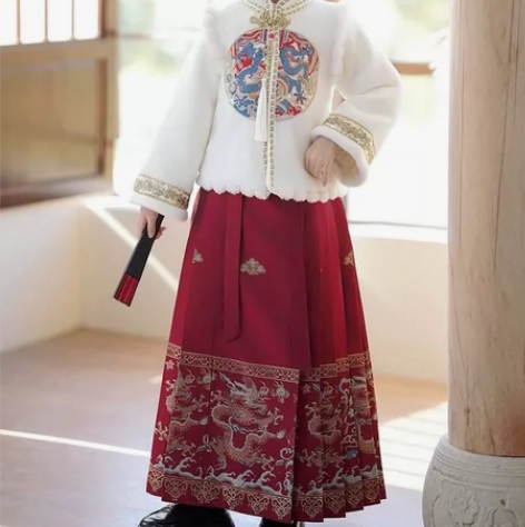 女童马面儿童汉服秋冬冬季加绒拜年套装新款中...