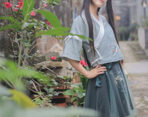 徐娇 织羽集 汉元素服饰 夏新款 女装雨信...