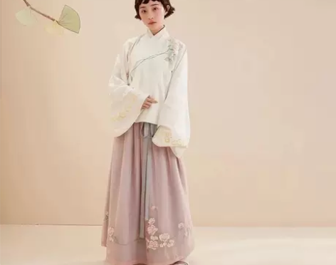 【十三余 小豆蔻儿】[藏梨]汉服袄裙交领琵...