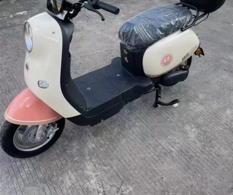 出售二手小龟王，二手大牛款，二手电动车雅迪...