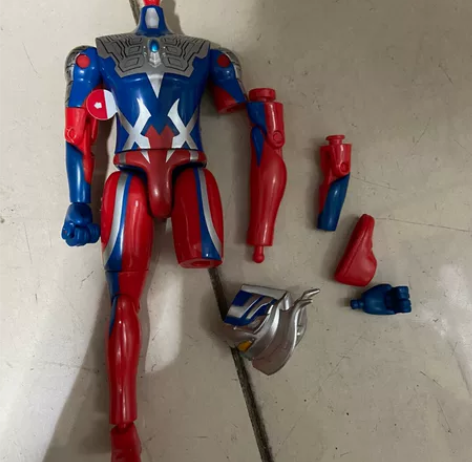 万代17.5厘米奥特曼可发声赛罗迪迦高斯梦...