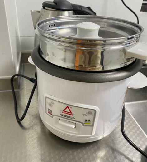 红三角电饭煲 家用不粘锅1.2L 说明书盒子都齐全  蒸米饭...