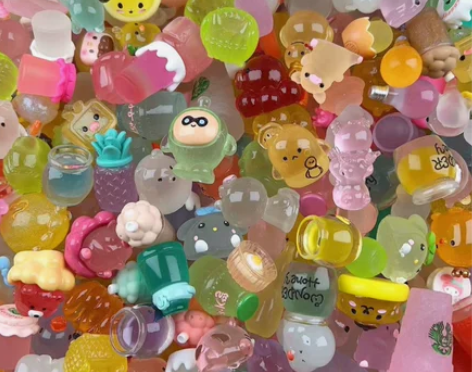 卡通小立体夜光动物树脂桌面车载摆件挂件手工...