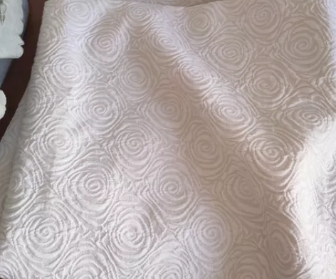 白色玫瑰提花面料布料设计师服装包包沙发靠垫...