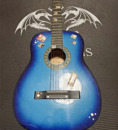 二手闲置怀旧老款圆角吉他 二手货,可以继续...