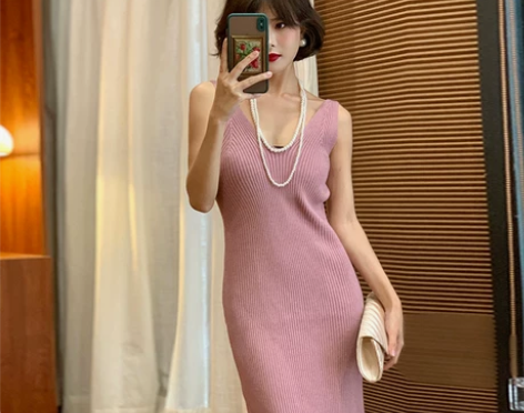 知了不是蝉复古港风V领针织连衣裙打底修身气...