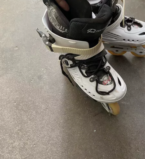 溜冰滑冰鞋成人旱冰轮滑直排轮初学者男孩男童...