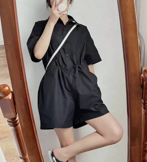 黑色宽松文艺连体裤 尺码是M码 实际很宽松...