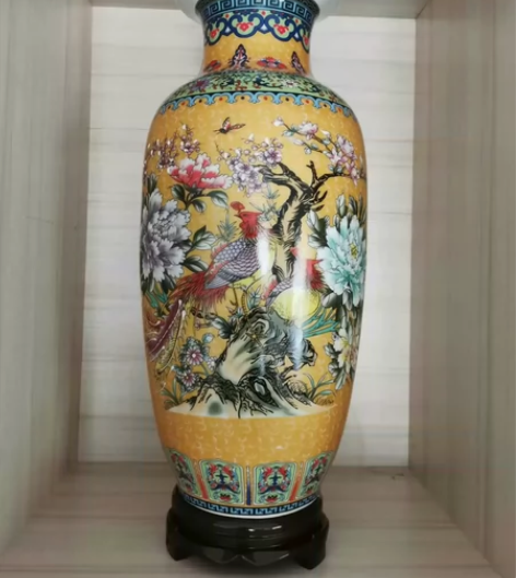 出几个景德镇花瓶 一个也包邮 摆件大花瓶 ...