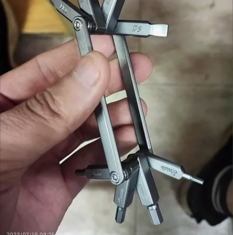 多功能自行车便携式工具山地车配件迷你螺丝刀...