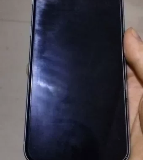 iPhone 11绿色64g去年11月份换...