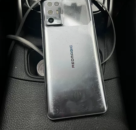 红魔6r 12+256自用前后贴膜使用。 ...