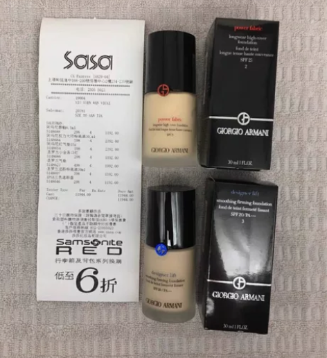 闲置出全新阿玛尼权利大师粉底液30ml 红...