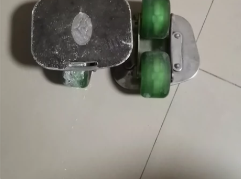 二手蛇板有要的么？买了一直没怎么玩。一对，...