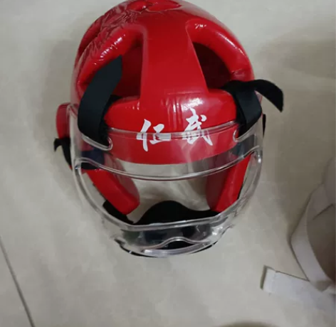 跆拳道护具七件套     自己买的跆拳道护...