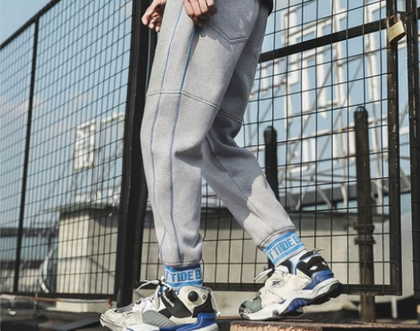 秋冬款休闲加绒运动裤男宽松潮牌收口裤子哈伦...