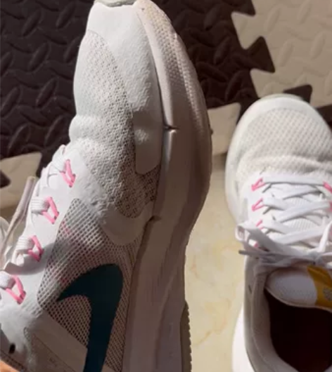 耐克nike跑步鞋 36码 购于奥特莱斯网...