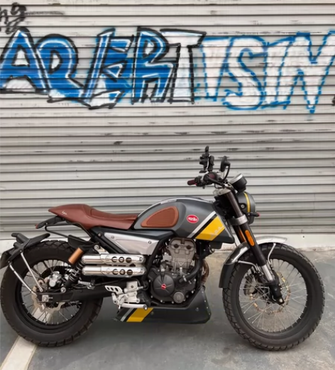 500公里  2017年 本人自用  京B...