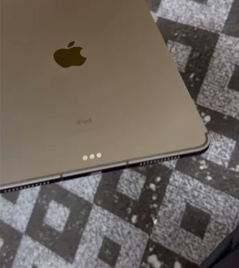 急售苹果ipad Air4 2020款插卡...