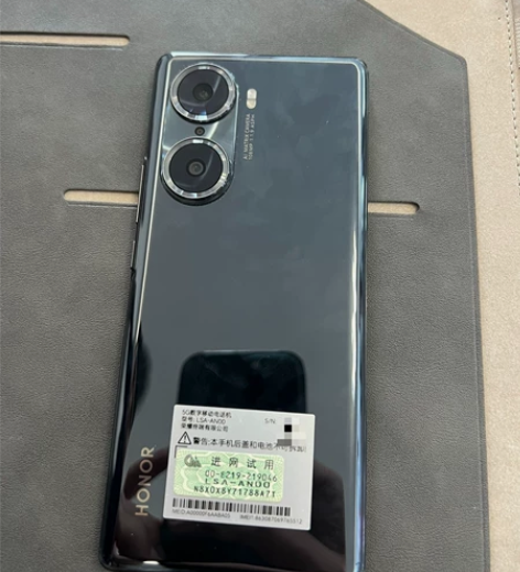 ?华为荣耀60 自用机9成新 屏幕无划痕无...