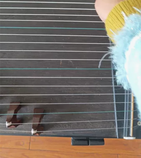 卖古筝,本来想着买来陶冶情操,谁知道根本学...