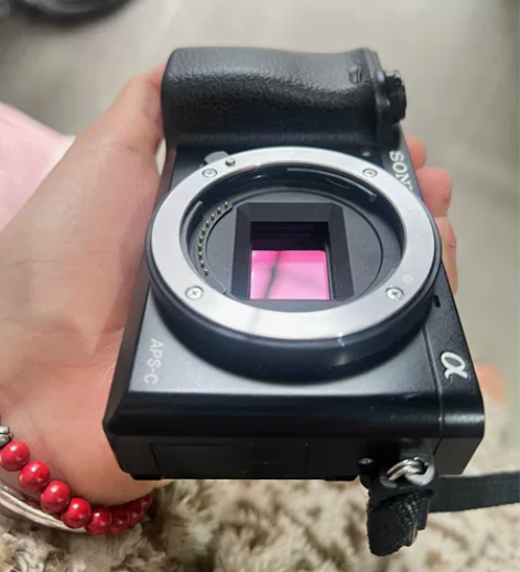 ?索尼A6000+适马镜头16（缺少盖子）...