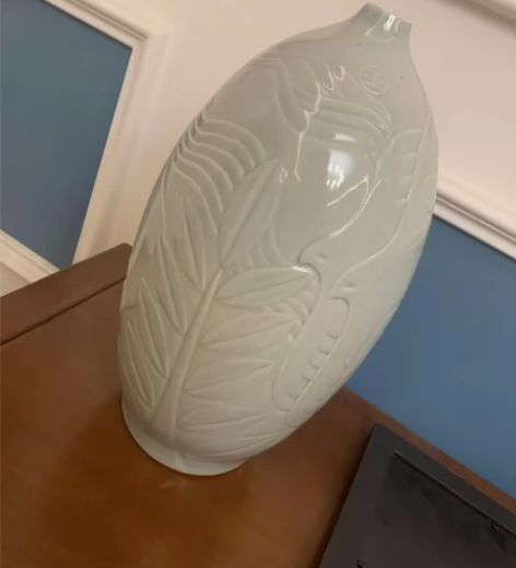 景德镇瓷器花瓶 在景德镇搬回来的，装饰花瓶...
