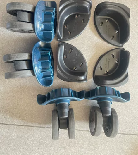 ito28寸行李箱万向轮,箱子托运摔裂,无...