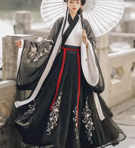 云芳晴月殊仙汉服女中国风正品原创刺绣交领齐...