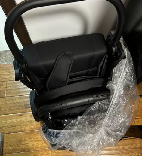 城市猎人avova婴儿车，可折叠，宝宝自用...