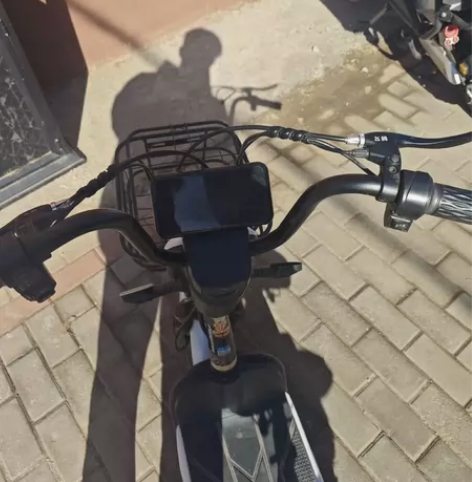 飞鸽电动车 夏天能跑二十五公里左右，冬天能...