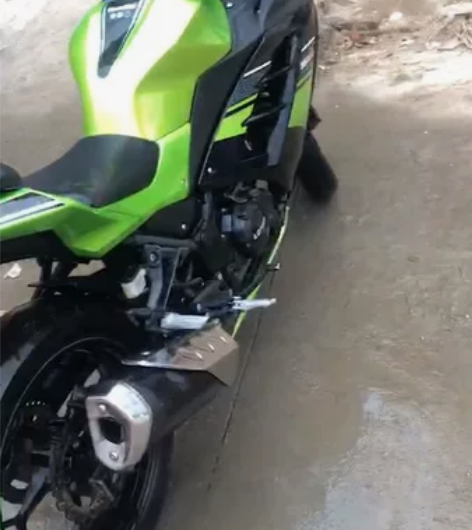 机器嘎嘎新 车子一点毛病都没有 没时间骑了...