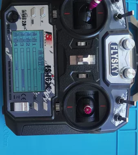 多余遥控器打包出，闲置全新富斯i6x，没有...