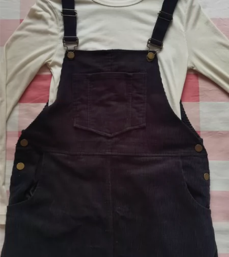 深蓝色背带裙 线下店铺购买没有牌子灯芯绒面...