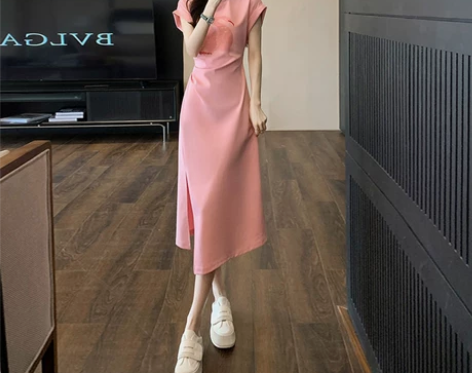 拉夏贝尔高级感粉色连衣裙女夏2023新款收...