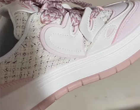 两双回力60包邮出 就穿过一次，不喜欢了，...