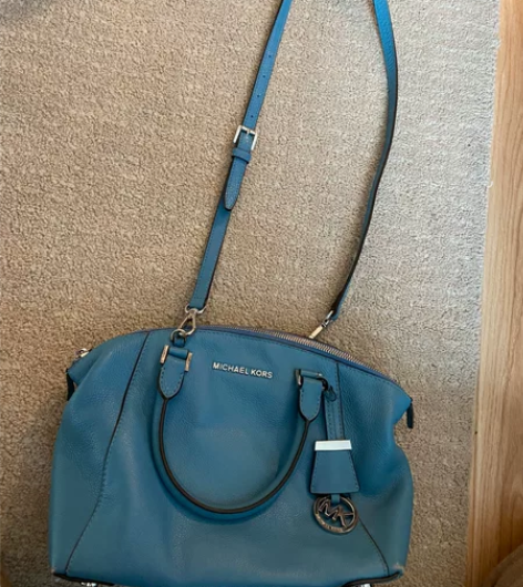 Michael Kors女士包袋纯色单肩饺...