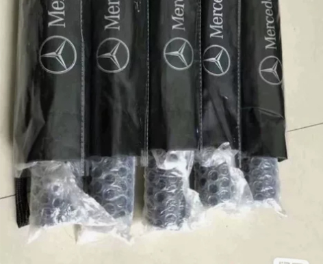 奔驰雨伞车展结束没送完的奔驰汽车雨伞，全自...
